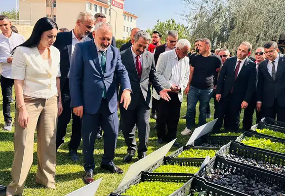 Şırnaklı üreticilere kışlık fide ve çoban çantası desteği verildi