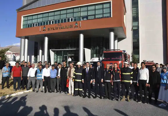 Bitlis Valiliğinde yangın tatbikatı ile afet hazırlıkları gözden geçirildi