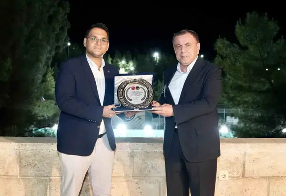 Midyat Belediye Başkanı Veysi Şahin sağlık çalışanlarıyla bir araya geldi