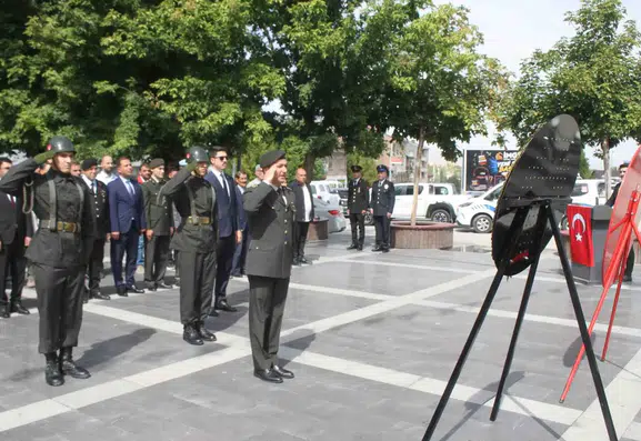 Malazgirt ilçesinde 19 Eylül Gaziler Günü törenle kutlandı