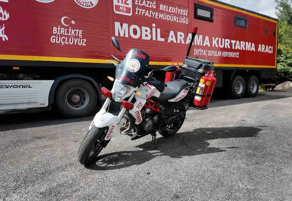 Elazığ İtfaiyesi filosuna hız kazandıran iki yeni araç ekledi