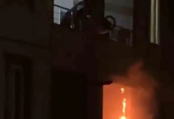 Kurtalan ilçesinde bir apartman dairesinde yangın paniği yaşandı
