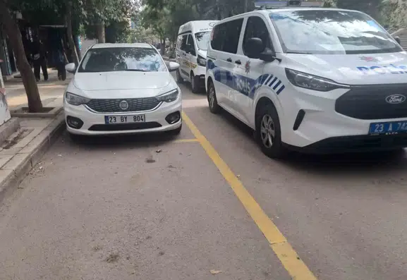 Elazığ merkezde iş yerine düzenlenen silahlı saldırıda bir kişi yaralandı