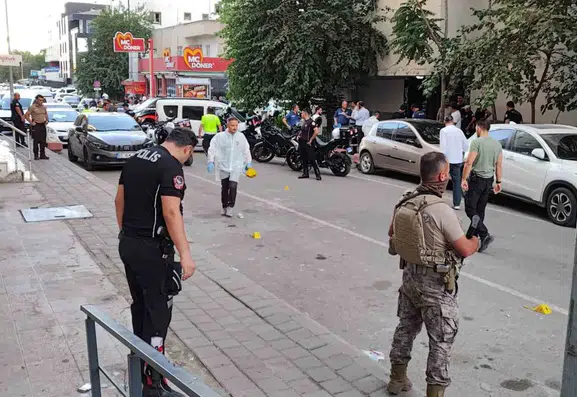 Batman GAP Mahallesi'nde silahlı çatışma sonucu üç kişi yaralandı