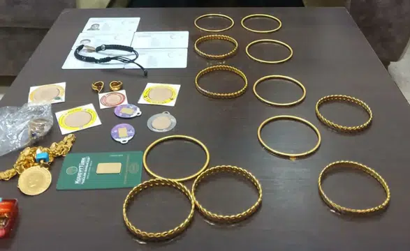 Diyarbakır’da otobüste unutulan altın dolu çanta sahibine teslim edildi