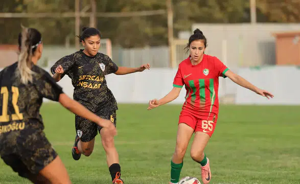 İstanbul deplasmanında gövde gösterisi: Amedspor Kadın Futbol Takımı rakiplerine sahayı dar etti