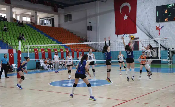 Elazığ voleybol heyecanına ev sahipliği yaptı