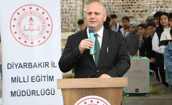 Diyarbakırda meslek liseleri geleceğin ustalarını meydanda buluşturdu
