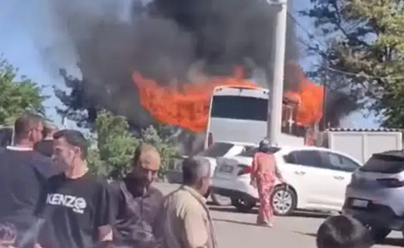 Viranşehirde ziyaretçi otobüsü küle döndü