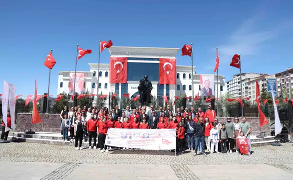 Elazığ 19 Mayıs coşkusunu törenlerle selamladı