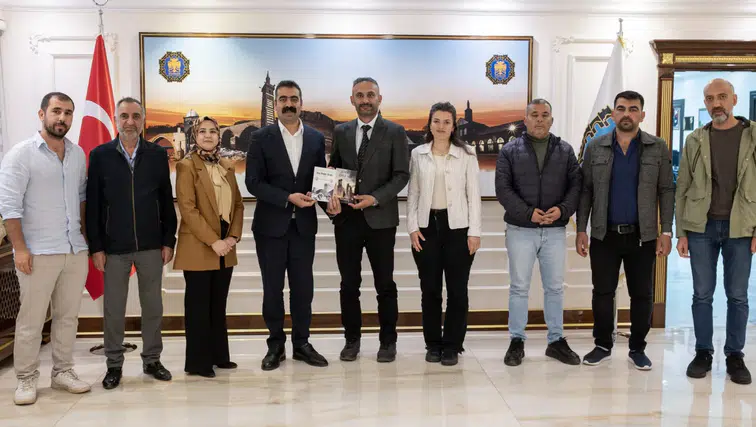 Diyarbakır’da dikkat çeken ziyaret: Federasyon Başkanı Doğan Hatun ile görüştü