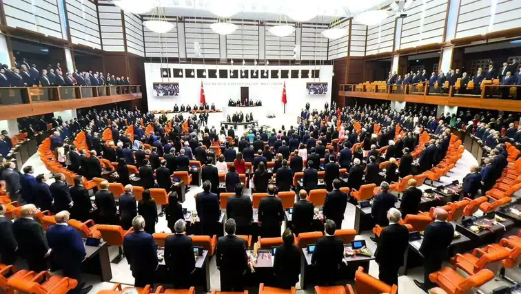 TBMM’de yoğun hafta: Aidat düzenlemesi ve kritik sunumlar gündemde
