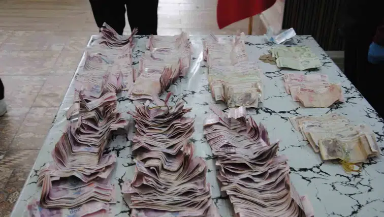 Şanlıurfa otogarında dilencilik yapan adamın serveti şoke etti