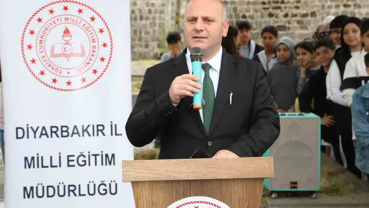 Diyarbakırda meslek liseleri geleceğin ustalarını meydanda buluşturdu
