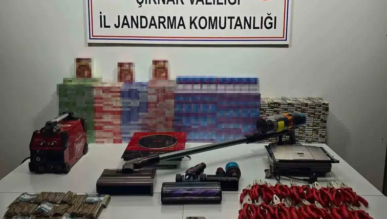 Şırnak sınırında dev operasyon Milyonluk kaçak ürünlere el konuldu