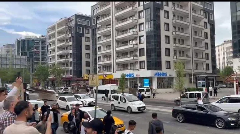 Diyarbakır Amedspor için ayakta