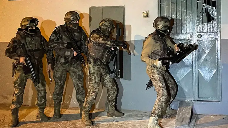 Diyarbakır ve Manisa’da uyuşturucuya büyük darbe