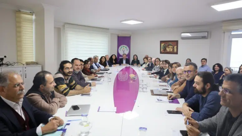 DEM Parti MYK toplandı: İran ve barış süreci masada