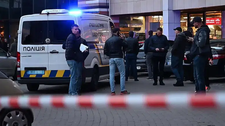 Kiev’de kanlı saldırı: Sokakta ve markette ateş açtı