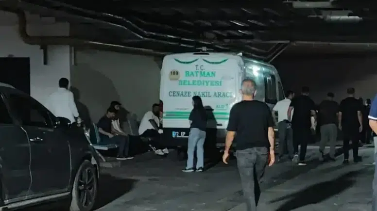 Batman Kültür Mahallesinde balkondan düşen bebek yaşamını yitirdi