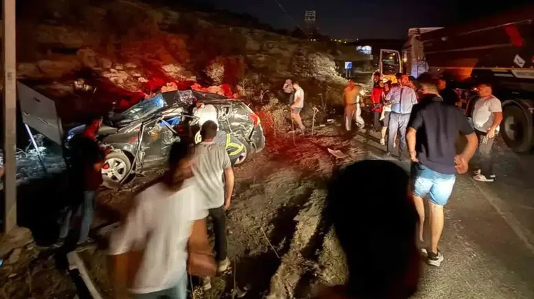 Mardin Kabala yolunda feci kaza 3 can kaybı yaşandı