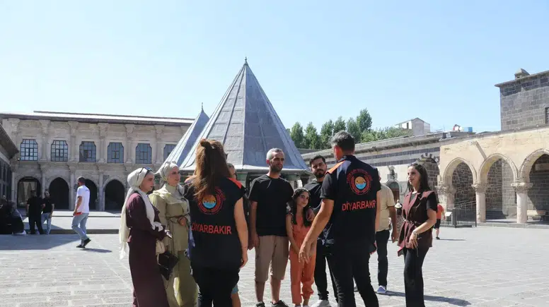 Diyarbakır turizmde yükselişini sürdürüyor: 6 ayda 1 milyonun üzerinde ziyaretçi ağırlandı