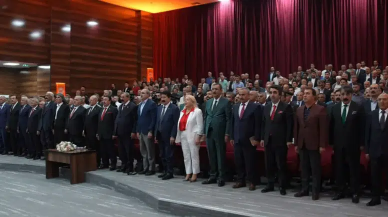 Van’da 1000 kişilik “Terörsüz Türkiye” çalıştayı: 10 maddelik bildirge yayımlandı