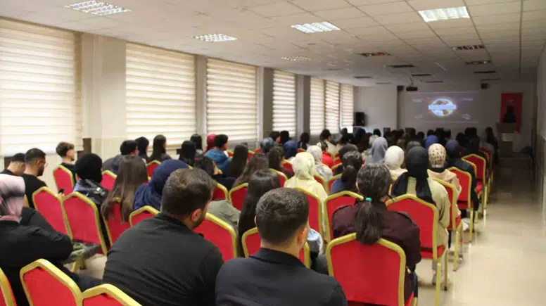 Bingöl Üniversitesi'nden gençlere iklim değişikliğiyle mücadele için sıfır atık çağrısı