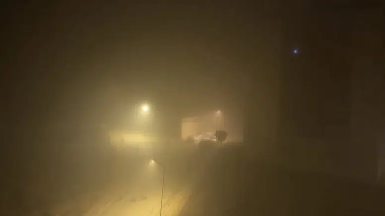 Yüksekova'da yoğun sis hayatı durma noktasına getirdi