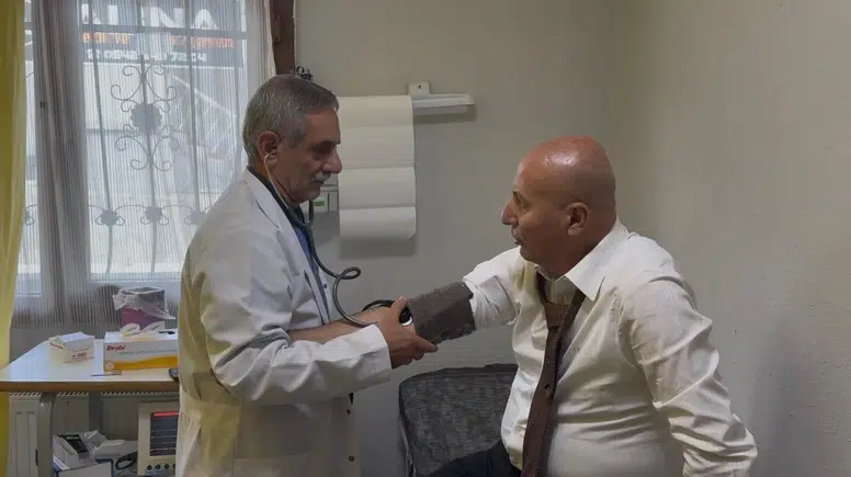 Ağrı Tutak'ta 37 yıldır şifa dağıtan doktorun ilginç yaşam tarzı