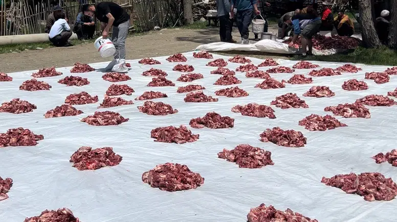 Yüksekova’da yüz yıllık paylaşım sofrası