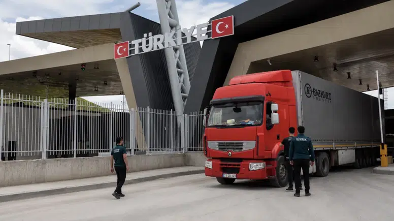 Gürbulak Sınır Kapısı ticaretin yeni merkezi oldu