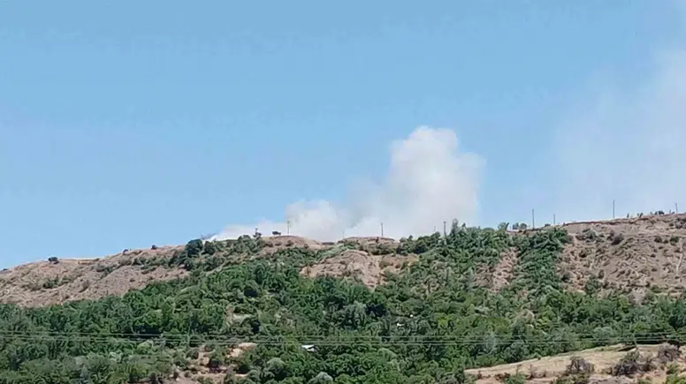 Palu’da arazi yangını korkuttu