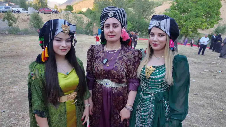 Şırnak düğünlerinde tarafınızı puşi renkleriyle belli edin