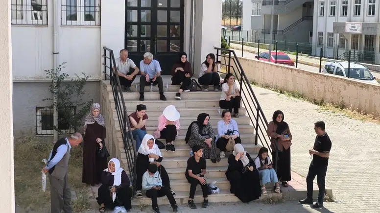 Şırnak'ta YKS maratonu Ekipler öğrencileri sınava son anda yetiştirdi