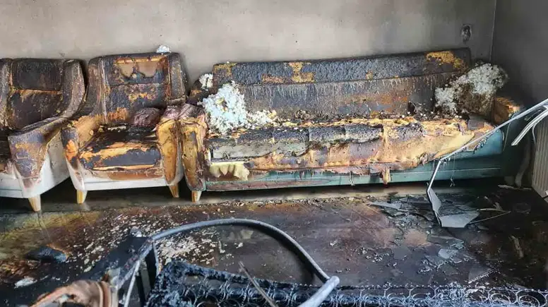 Bitlis Ahlat'ta korkutan ev yangını
