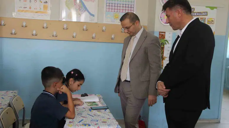 Cizre'de okullar kapandı 47 bin öğrenci tatile girdi
