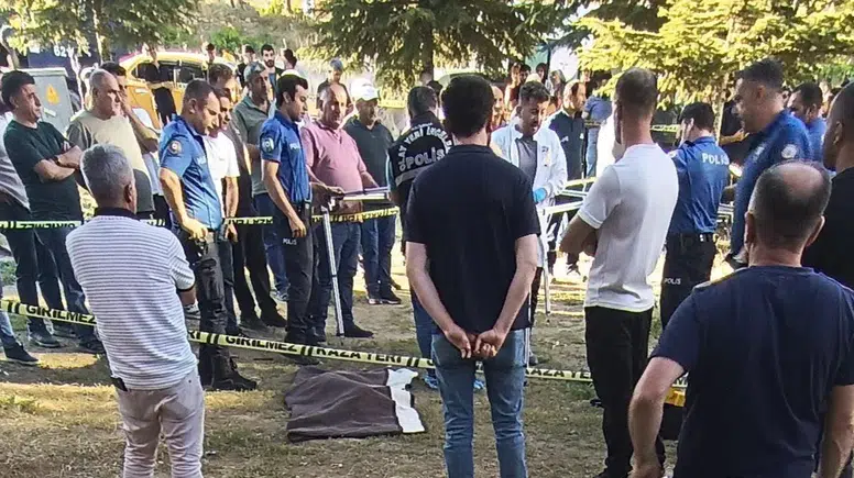 Hakkari Karşıyaka Mahallesi'nde ambulansın çarptığı 10 yaşındaki çocuk yaşamını yitirdi