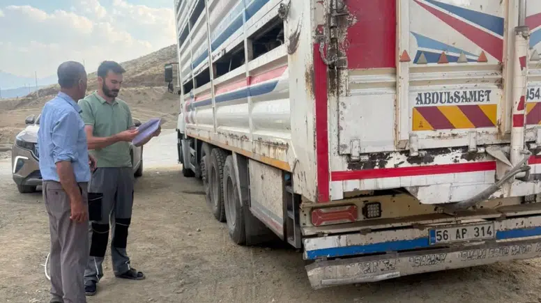 Yüksekova yollarında hayvan sevkiyatı için sıkı denetim dönemi başladı