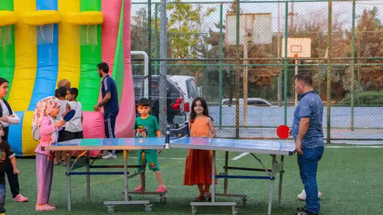 Yenişehir'de çocukların günü: Mehmed Uzun Parkı'nda spor ve sinema şöleni