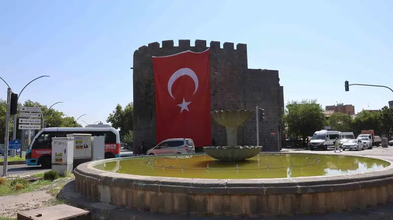 Diyarbakır iş dünyası Meclis'ten geçen toplumsal bütünleşme teklifini destekliyor