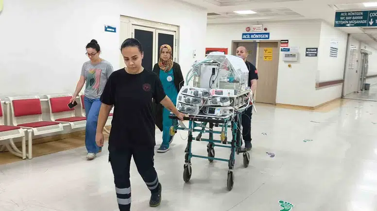 Siirt'te kalp rahatsızlığı olan bebek hava ambulansıyla Ankara'ya gönderildi