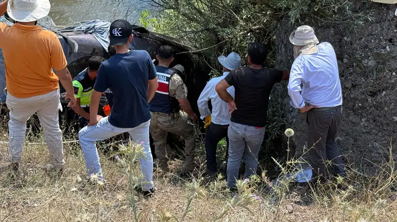 Bingöl Yedisu yolunda feci kaza bir kişi hayatını kaybetti