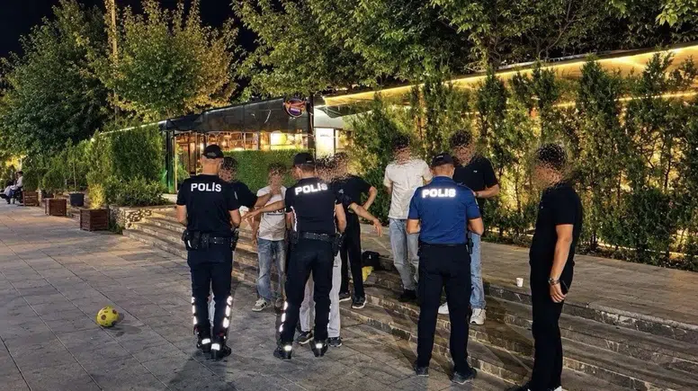 Mardin Artuklu sokaklarında geniş kapsamlı huzur denetimi yapıldı