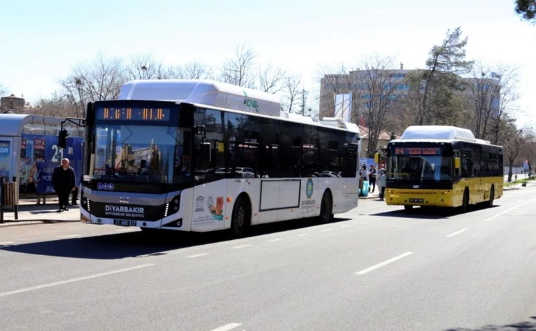 Diyarbakır'da şehir içi ulaşımda iki hatta takviye yapıldı
