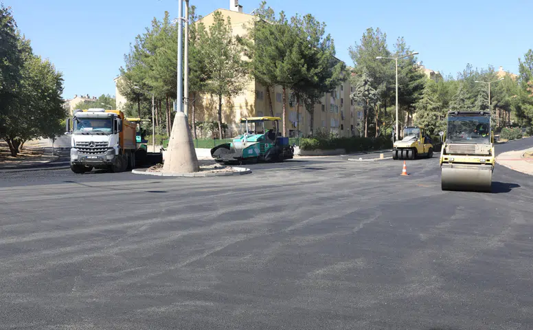 Diyarbakır’da dev asfalt hamlesi! 110 bin ton asfalt serilecek