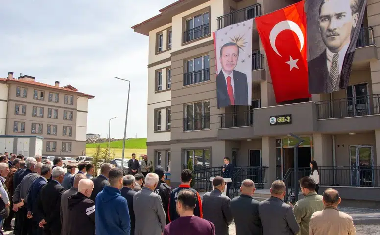 TOKİ Diyarbakır'da vatandaşın yüzünü güldürdü