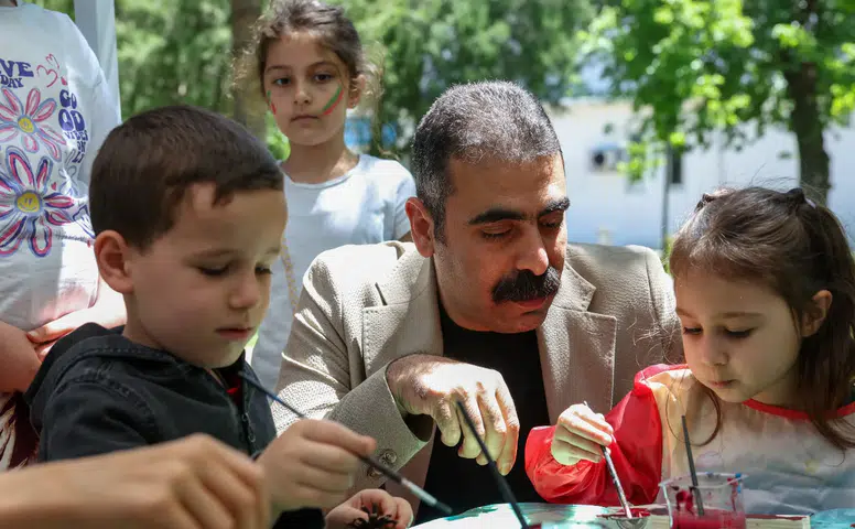 Diyarbakır’da Kürt Dil Bayramı coşkusu: Çocuklar şenlikte buluştu