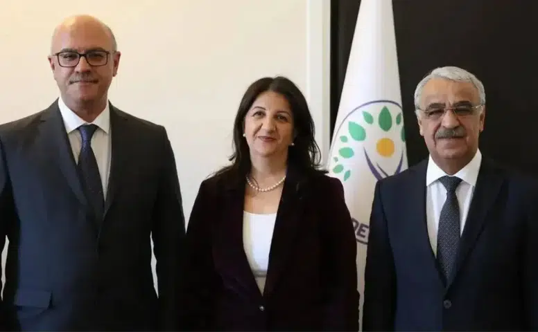 DEM Parti İmralı heyeti yeniden adaya gidiyor: Öcalan’la kritik görüşme