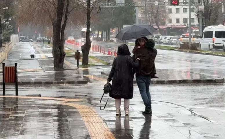 Diyarbakır’da hava serinliyor: Yağmur ve sağanak uyarısı